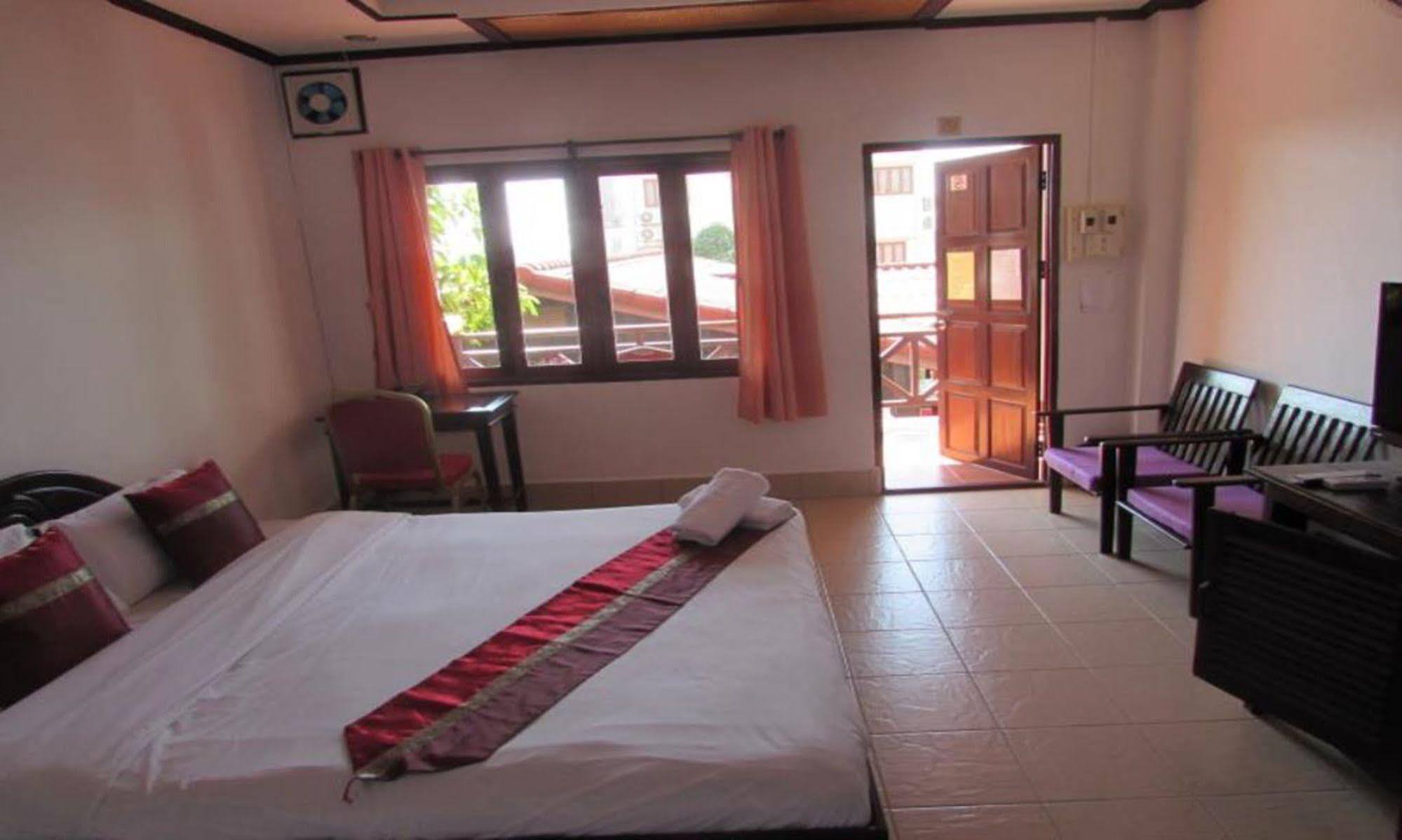 Suksavanh River 2 Hotel Ban Nongdouang Exteriör bild